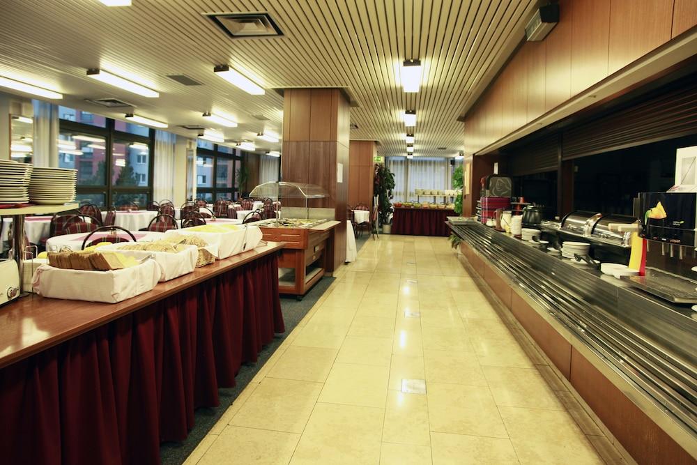 Hotel Krystal Prague Extérieur photo