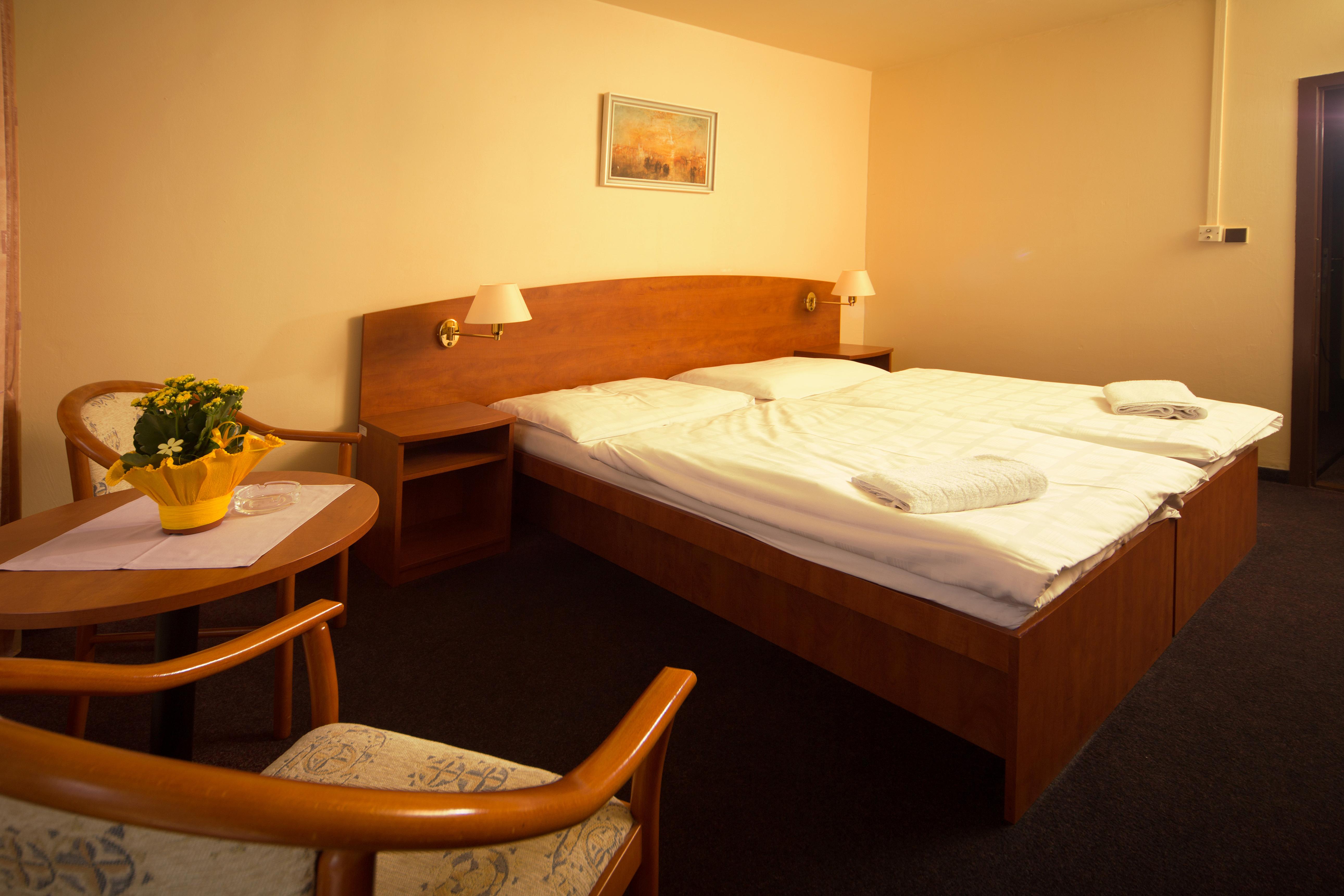 Hotel Krystal Prague Extérieur photo