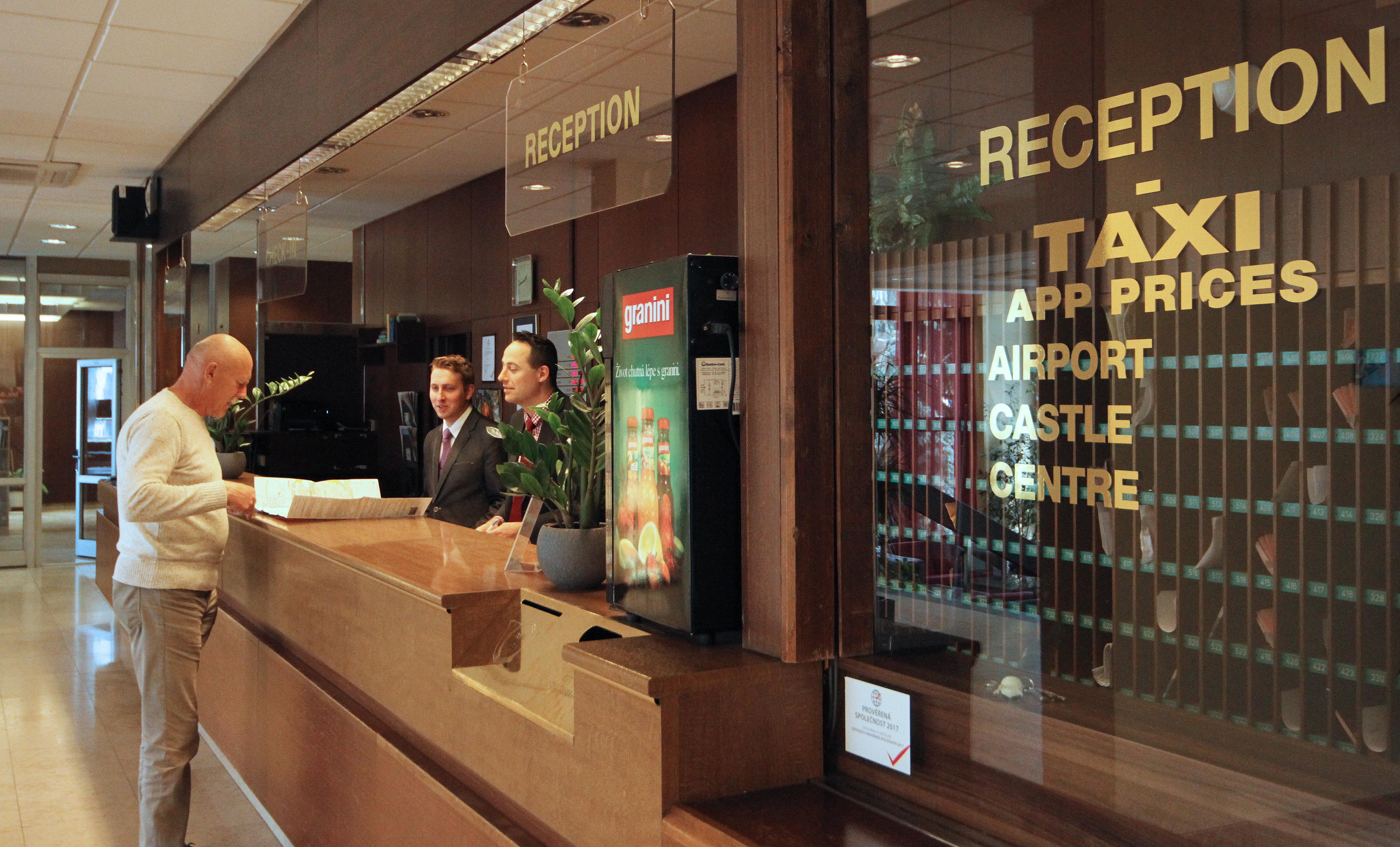 Hotel Krystal Prague Extérieur photo