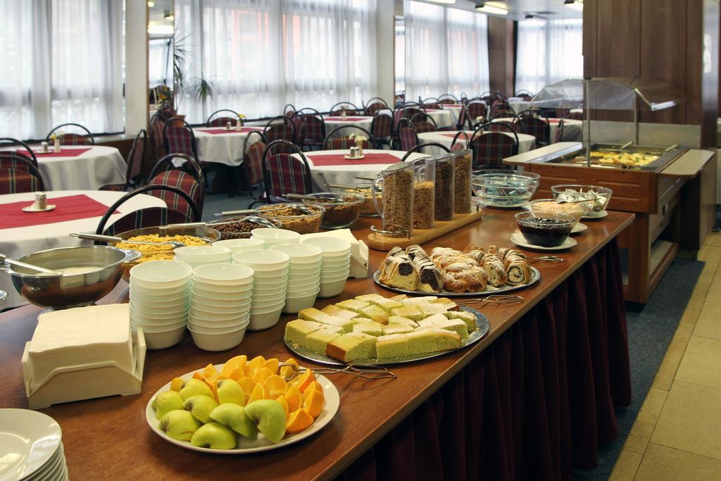 Hotel Krystal Prague Extérieur photo